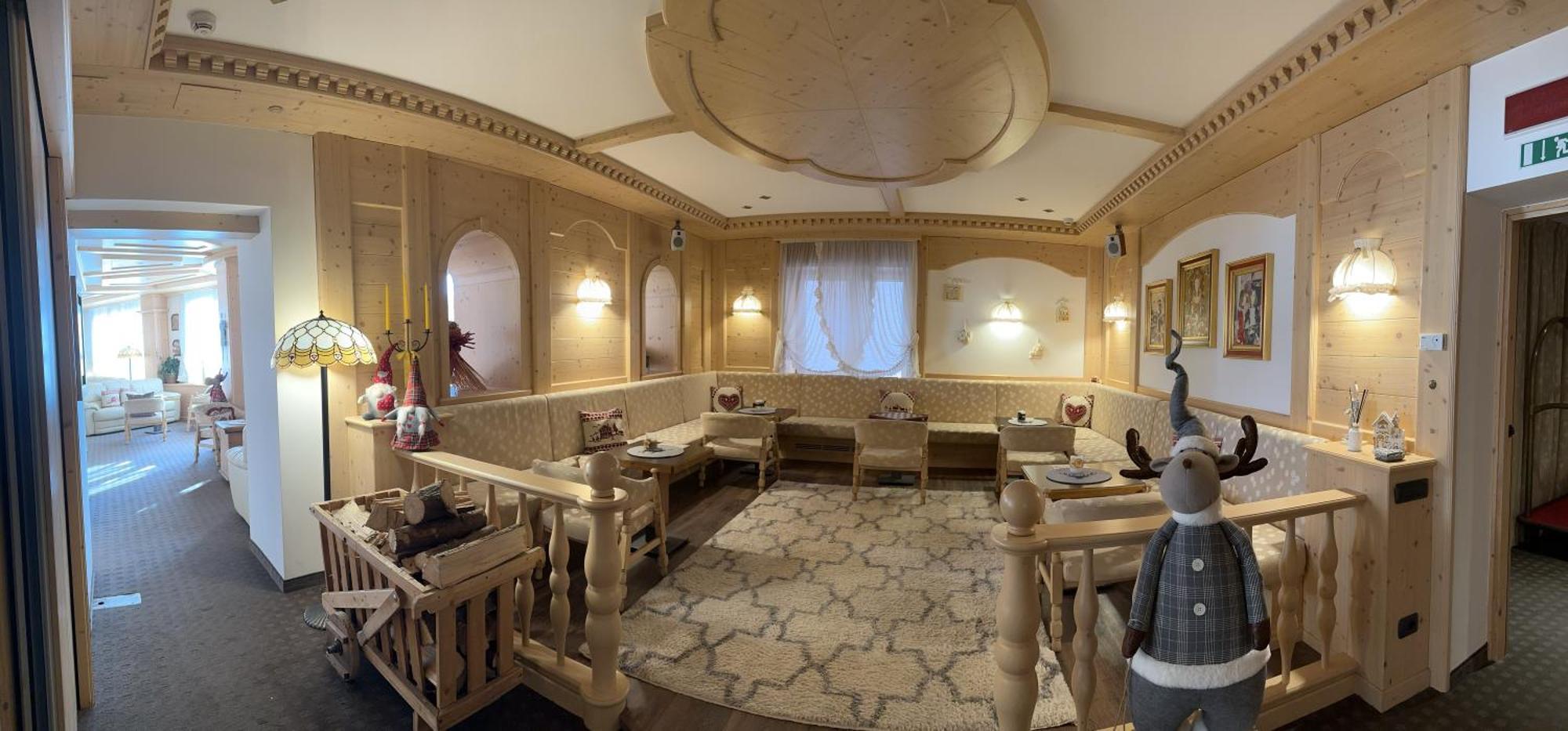 Post Hotel 4*